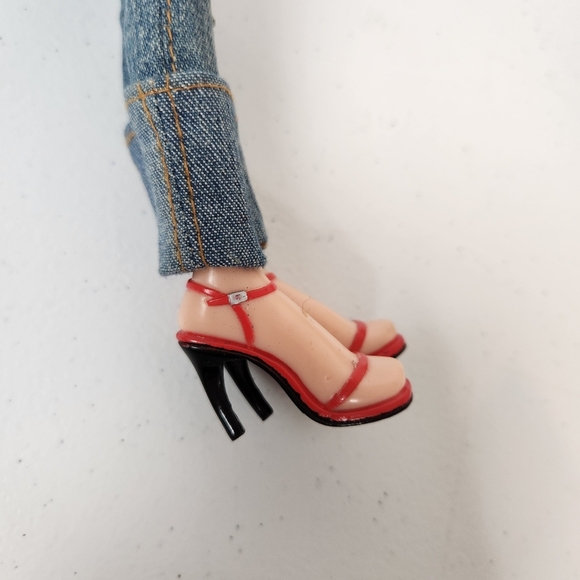 Bratz Funk Out Fianna Doll Vintage Y2K Clothes Outfit Purse Shoes Parts Project - Picture 7 of 10